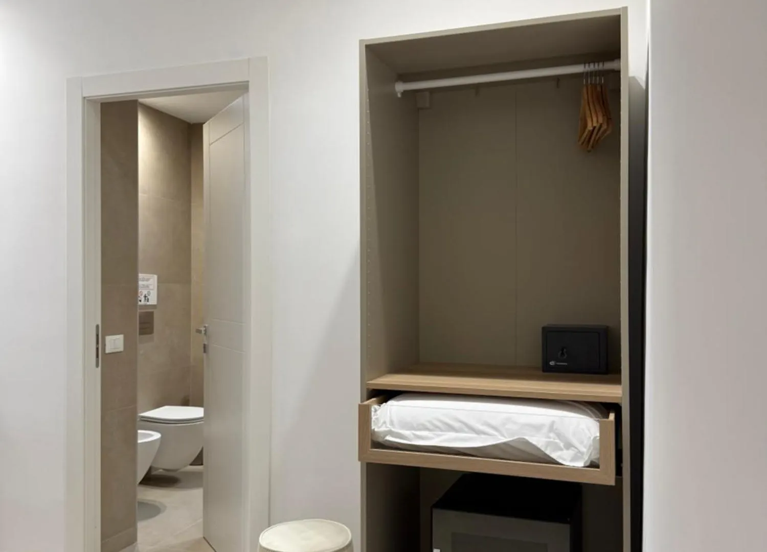 Santa Rosalia Suites Palermo Pensión
